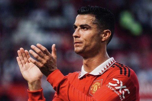 ronaldo-tiep-tuc-du-bi-trong-tran-mu-thang-southampton-mot-ngay-khong-xa-cr7-se-giai-nghe