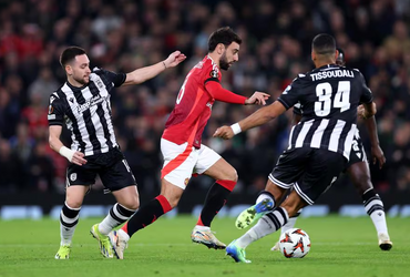 Manchester United vs PAOK Saloniki (03:00 – 08/11)