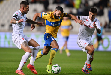 APOEL Nicosia vs Fiorentina (03:00 – 08/11)